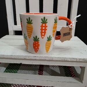 *Lang Brand* Adorable Ceramic Carrot Mug.